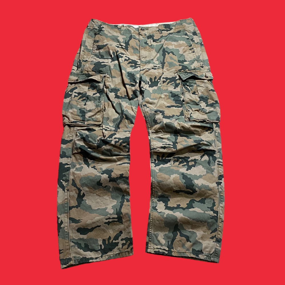 Levi’s Camo Cargo Pants